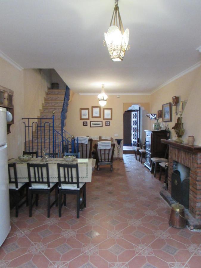Casa Rural Antigua Ermita Del Rosario Теба Экстерьер фото